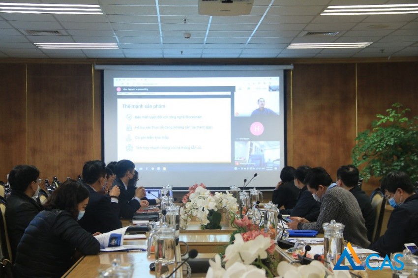 28-cnc-asia-trinh-bay-thanh-cong-ve-giai-phap-ho-tro-xac-thuc-van-bang-tai-dai-hoc-kinh-te-quoc-dan-1.jpg